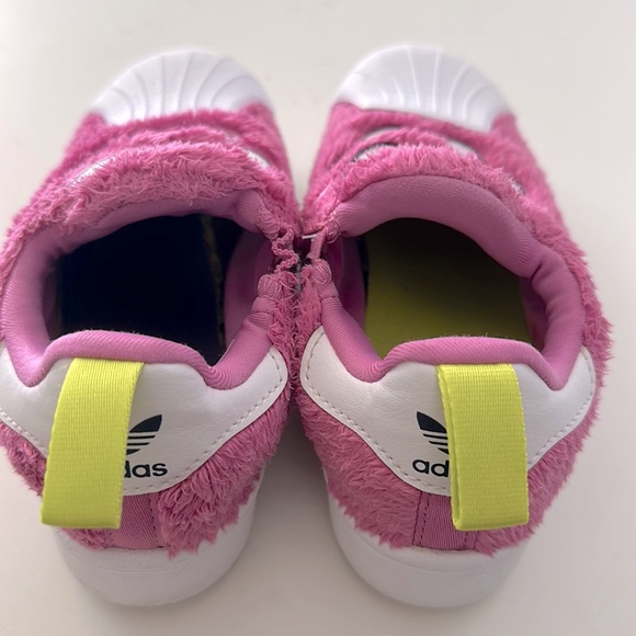 Adidas X Kevin Lyons Fuzzy Pink Monster Superstar 360 C Little Kids Shoes - Picture 12 of 13